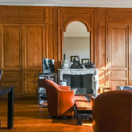 Διαμέρισμα Superb Flat In A Mansion In La Madeleine - Welkeys *